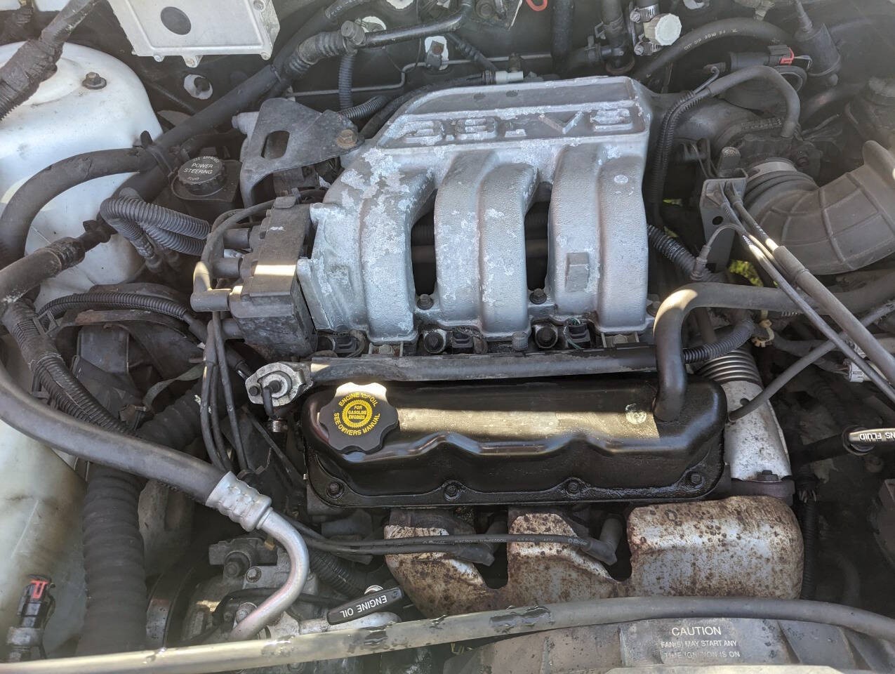 Chrysler-Town-and-Country-1994-Minivan-14