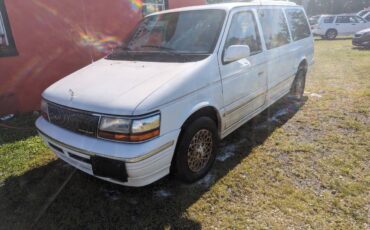 Chrysler-Town-and-Country-1994-Minivan