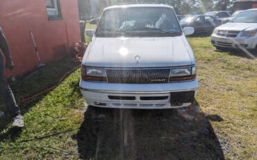 Chrysler-Town-and-Country-1994-Minivan-7