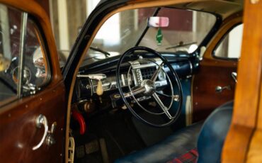 Chrysler-Town-country-1947-Navy-Blue-Highlander-Plaidblu-3