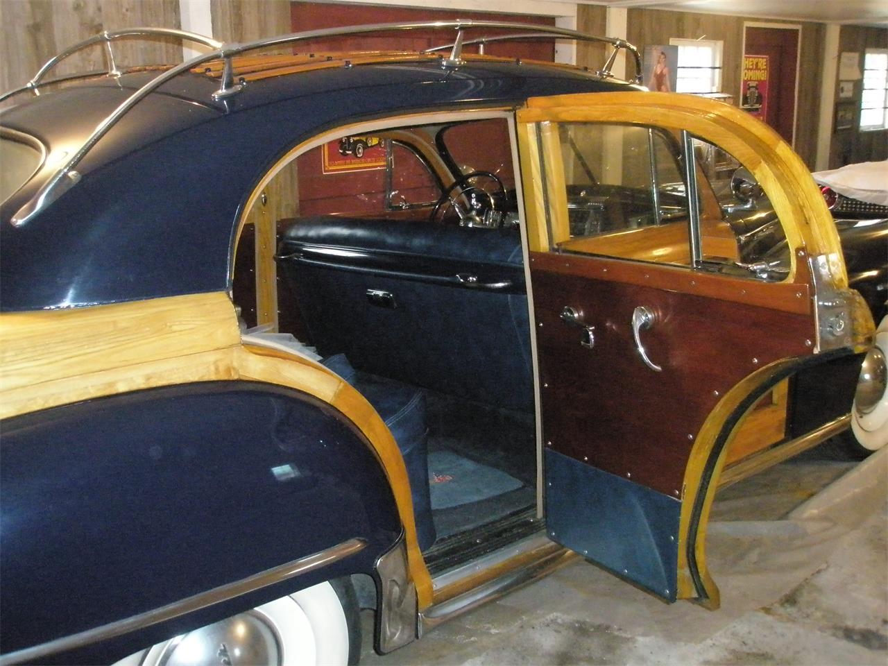 Chrysler-Town-country-1947-Navy-Blue-Highlander-Plaidblu-4