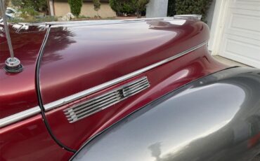 Chrysler-Windsor-1940-Burgandy-Gray-10
