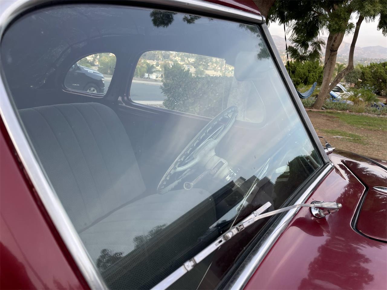 Chrysler-Windsor-1940-Burgandy-Gray-13