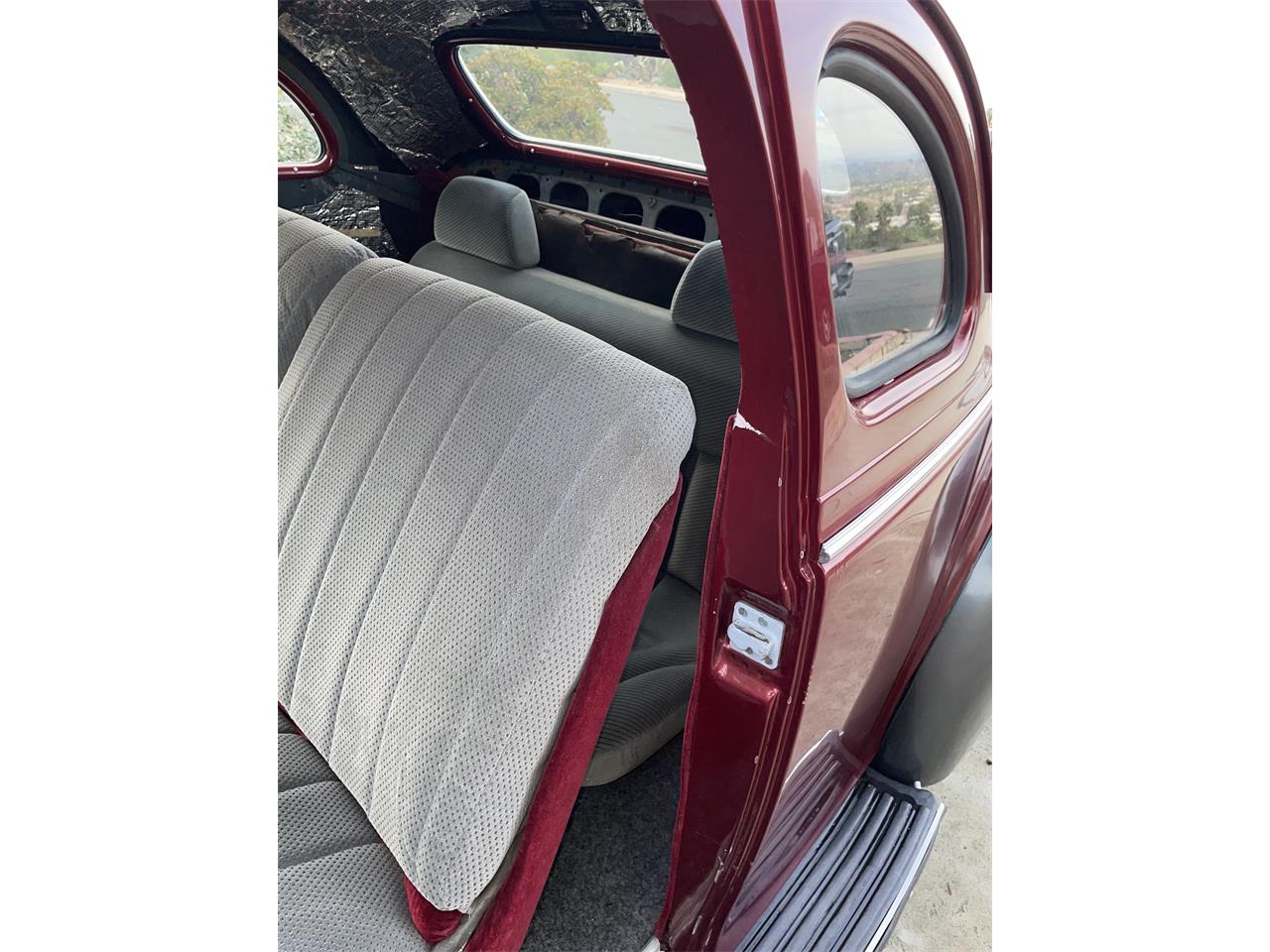 Chrysler-Windsor-1940-Burgandy-Gray-21