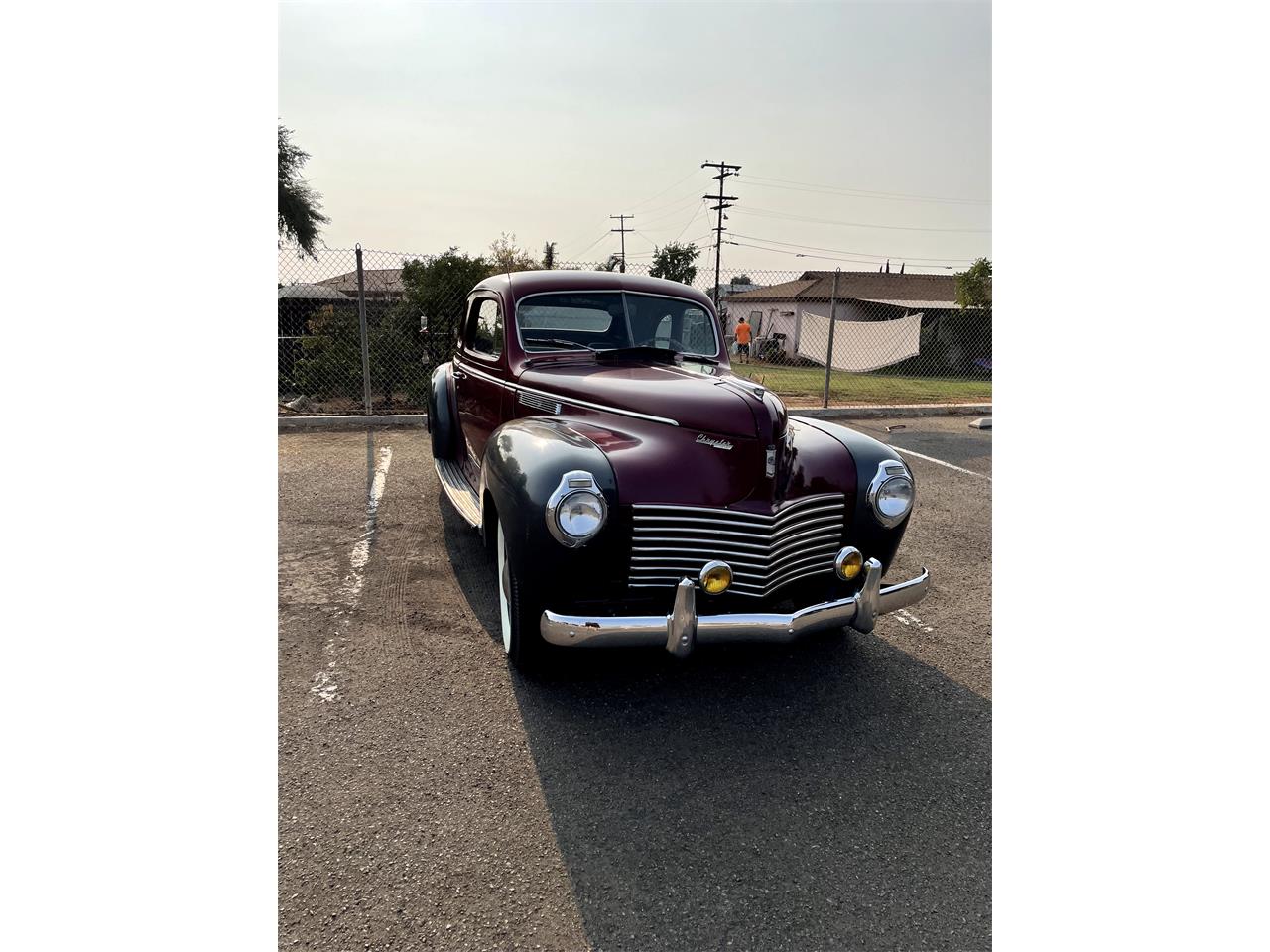 Chrysler-Windsor-1940-Burgandy-Gray-24