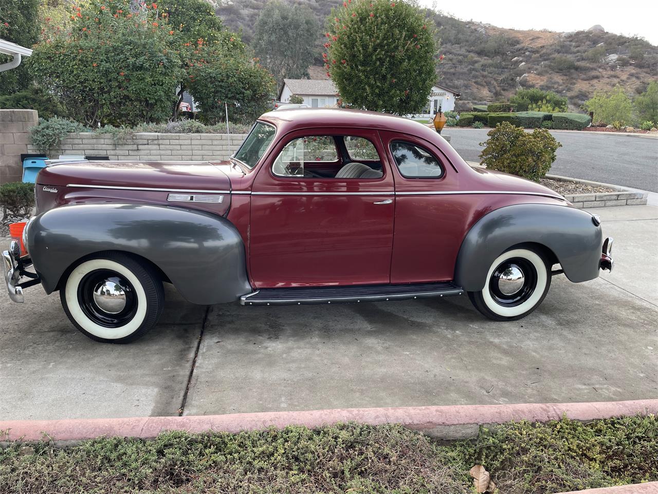 Chrysler-Windsor-1940-Burgandy-Gray-30