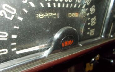 Chrysler-Windsor-1947-Black-Red-1