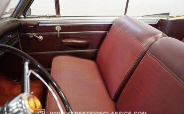Chrysler-Windsor-1950-Red-Red-15
