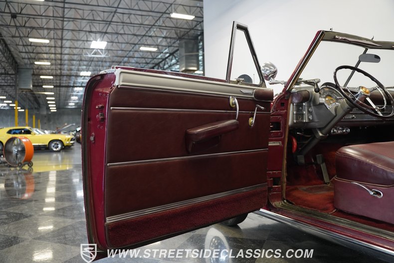 Chrysler-Windsor-1950-Red-Red-39