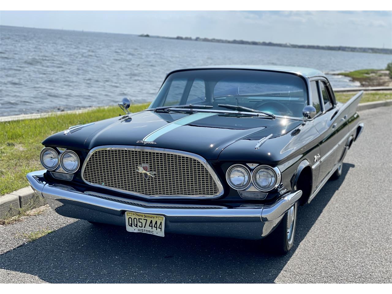 Chrysler-Windsor-1960-Black-1