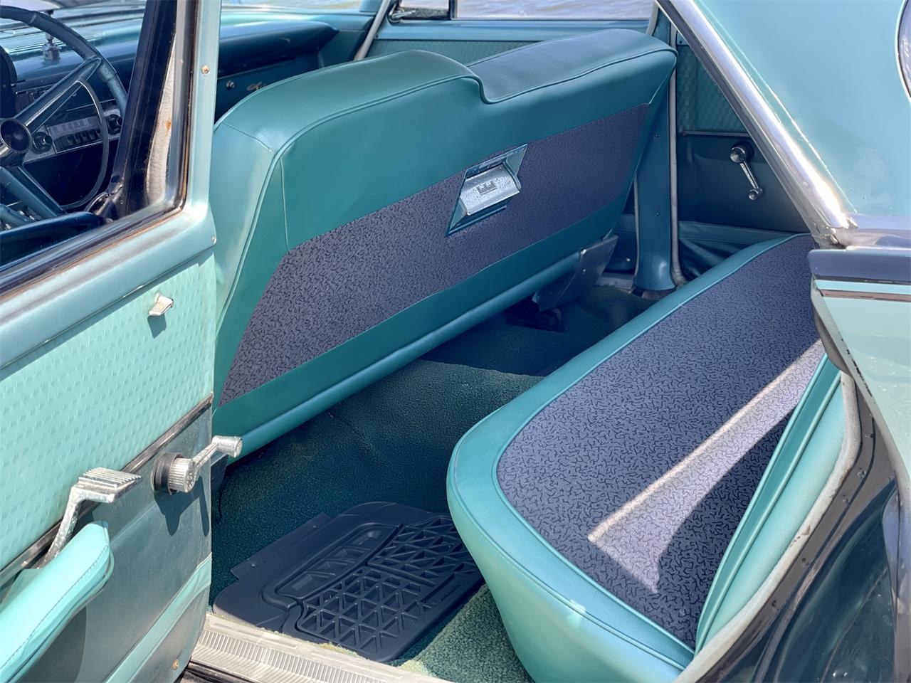 Chrysler-Windsor-1960-Black-12
