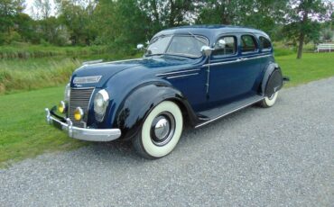 Chrysler-air-flow-1937-blue-1