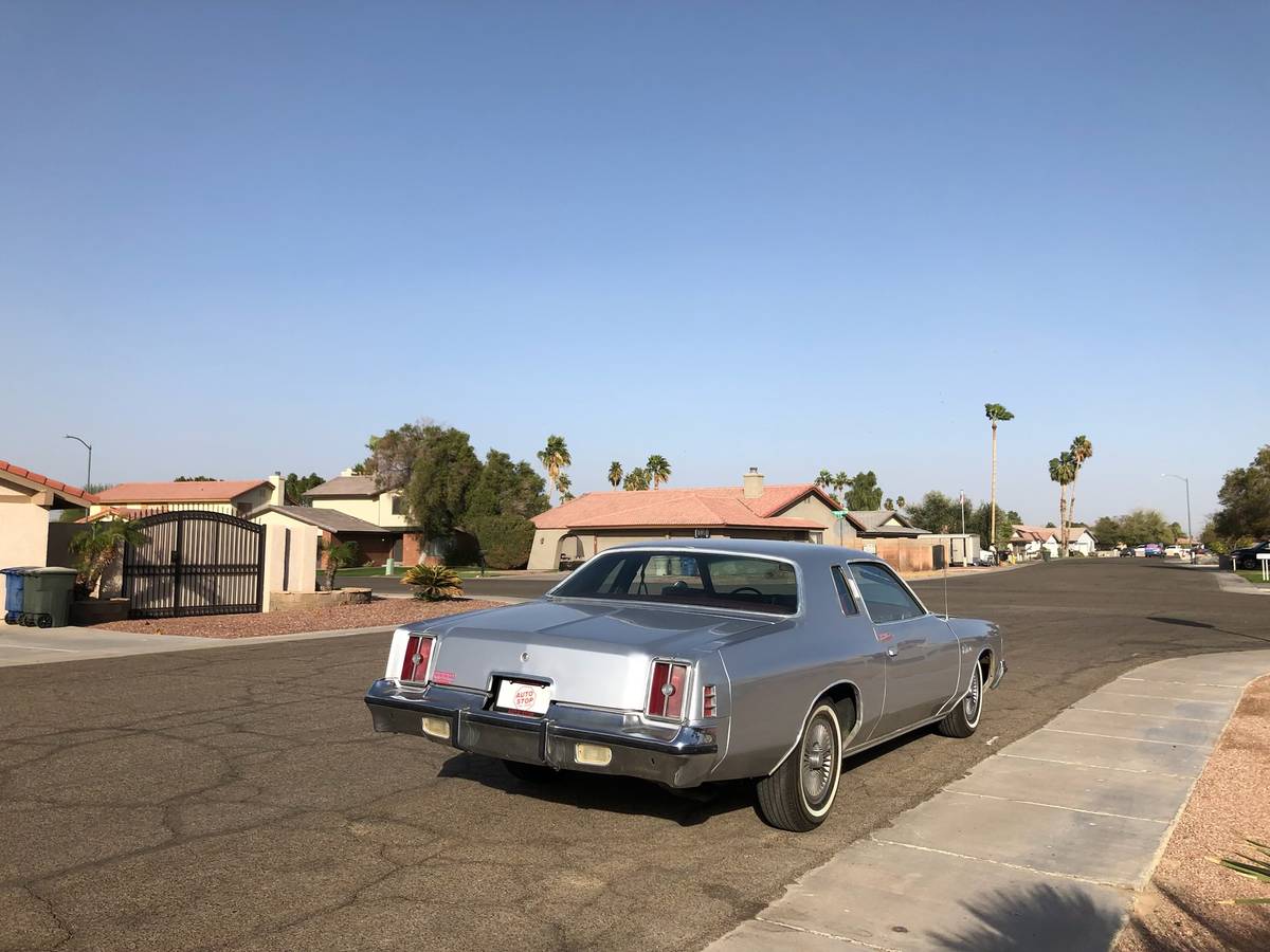 Chrysler-cordoba-1976-silver-1