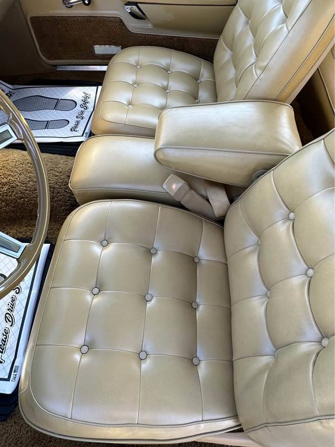 Chrysler-cordoba-1977-5