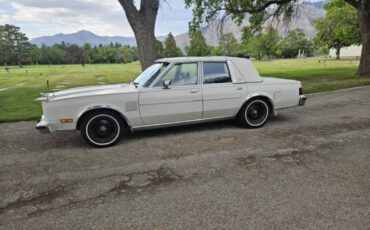 Chrysler-diesel-1983-white