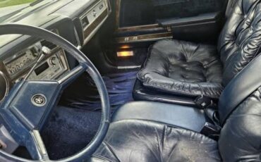 Chrysler-diesel-1983-white-7