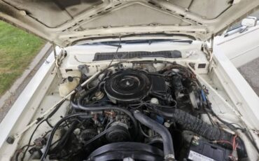Chrysler-diesel-1983-white-8