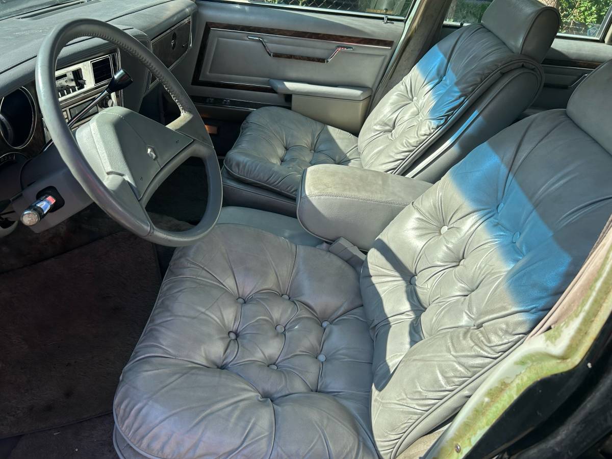 Chrysler-fifth-avenue-1987-black-5