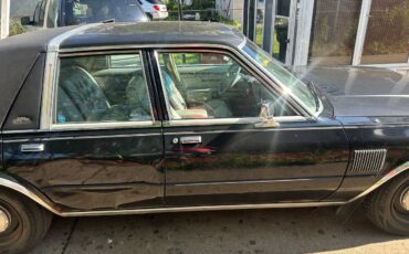 Chrysler-fifth-avenue-1987-black-8