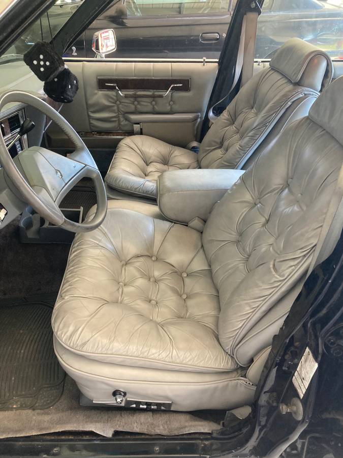 Chrysler-fifth-avenue-1988-black-7
