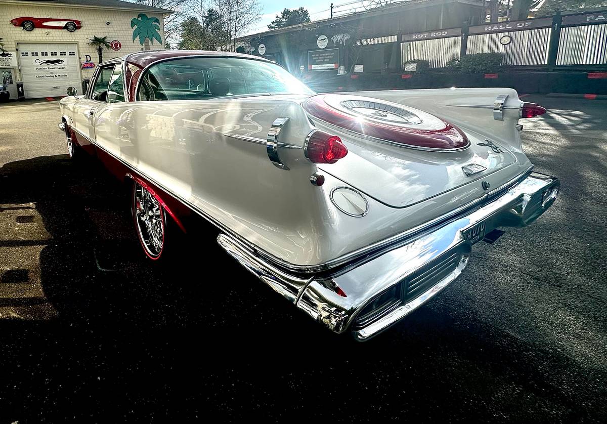 Chrysler-imperial-1958-39