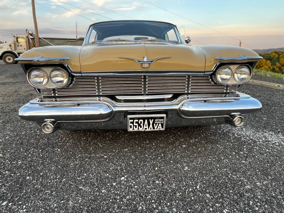 Chrysler-imperial-1958-yellow-14