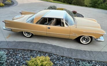 Chrysler-imperial-1958-yellow-2