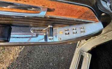 Chrysler-imperial-crown-coupe-1965-silver-8