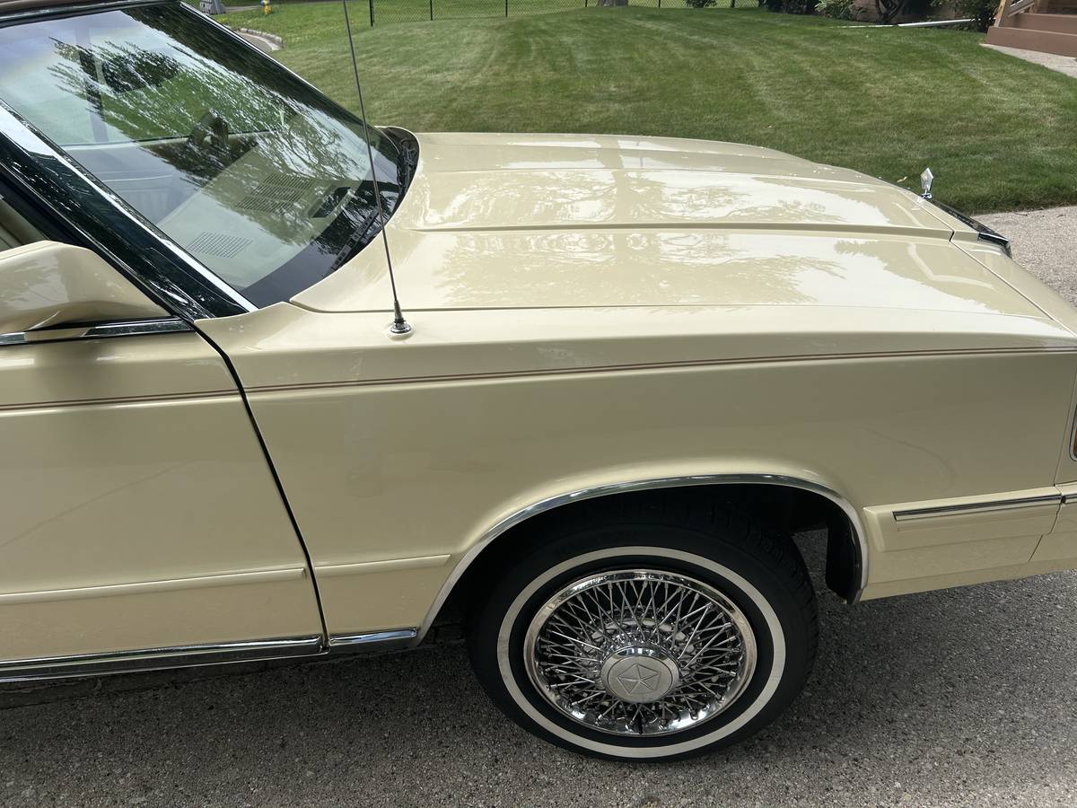Chrysler-la-baron-convertible-marc-cross-1986-white-13