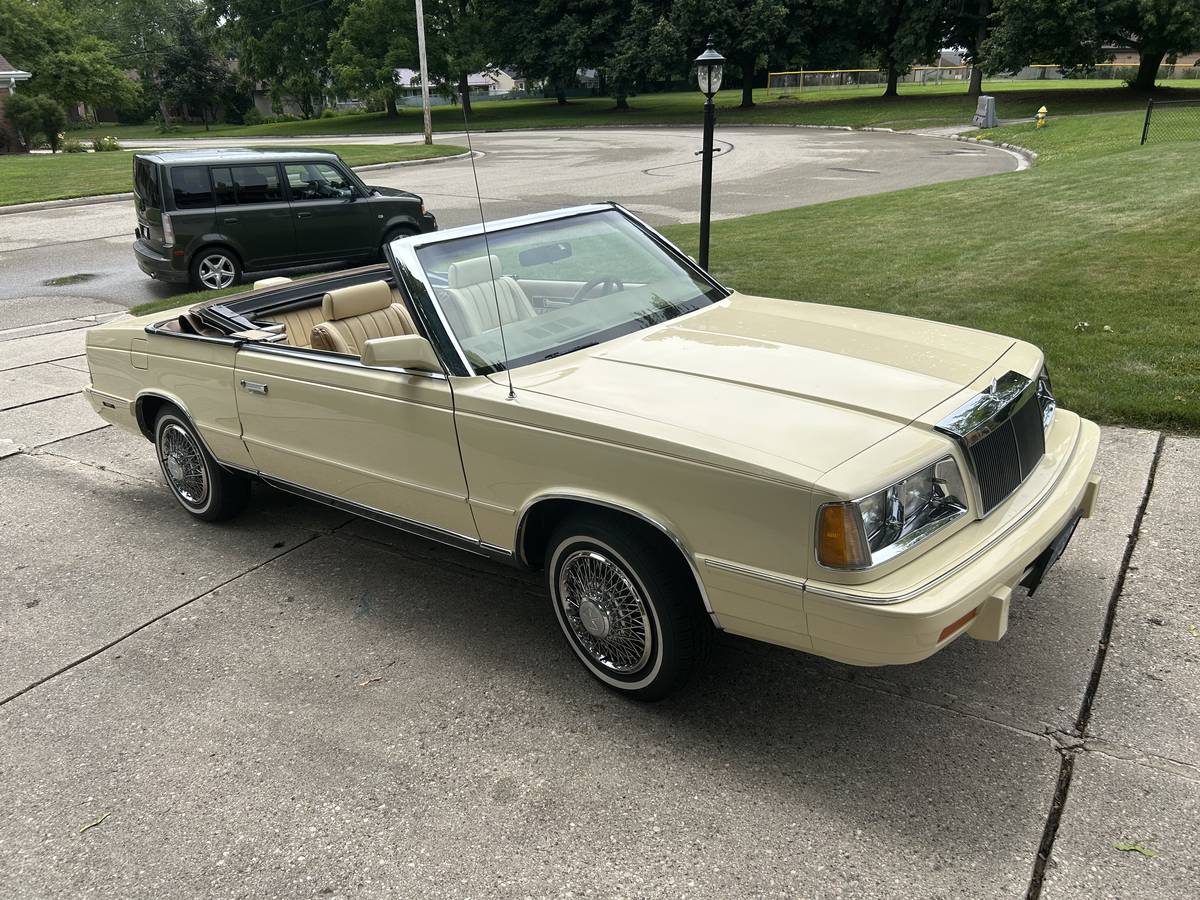 Chrysler-la-baron-convertible-marc-cross-1986-white-17