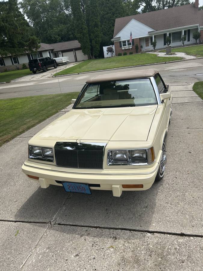 Chrysler-la-baron-convertible-marc-cross-1986-white-5