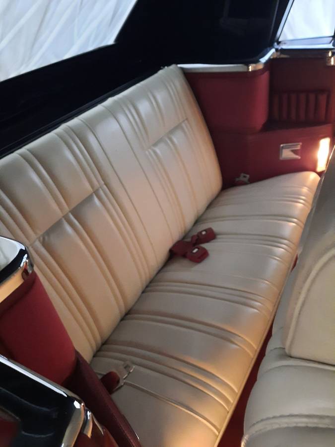 Chrysler-lebaron-1985-red-11