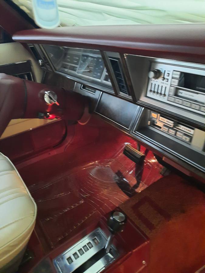 Chrysler-lebaron-1985-red-8