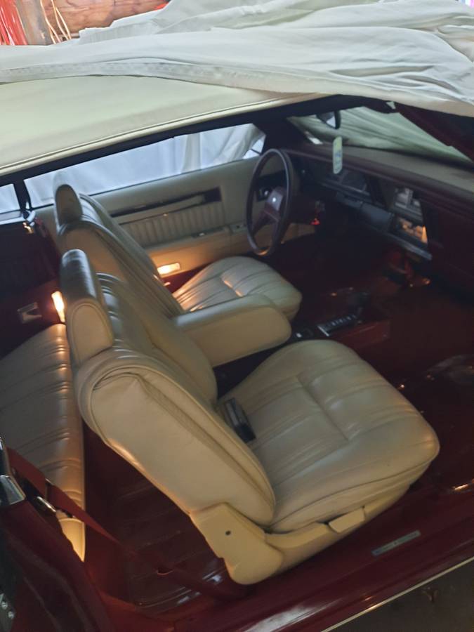 Chrysler-lebaron-1985-red-9