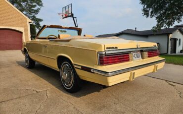 Chrysler-lebaron-1985-yellow-2