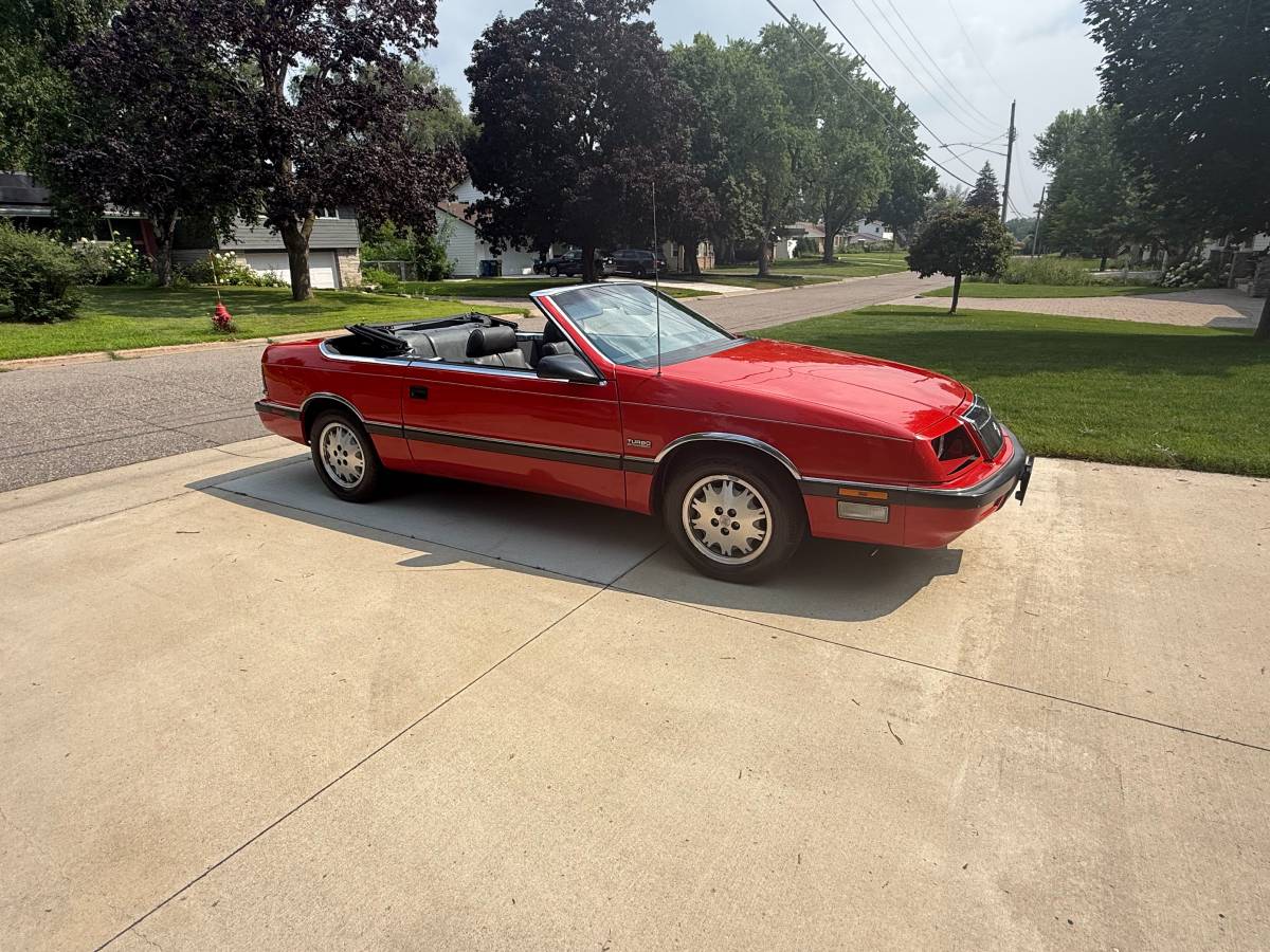 Chrysler-lebaron-1988-red-8