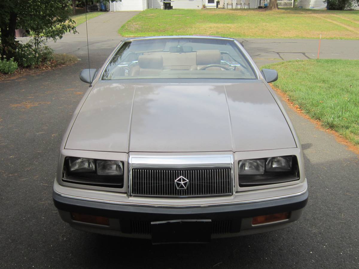 Chrysler-lebaron-1989-silver-2