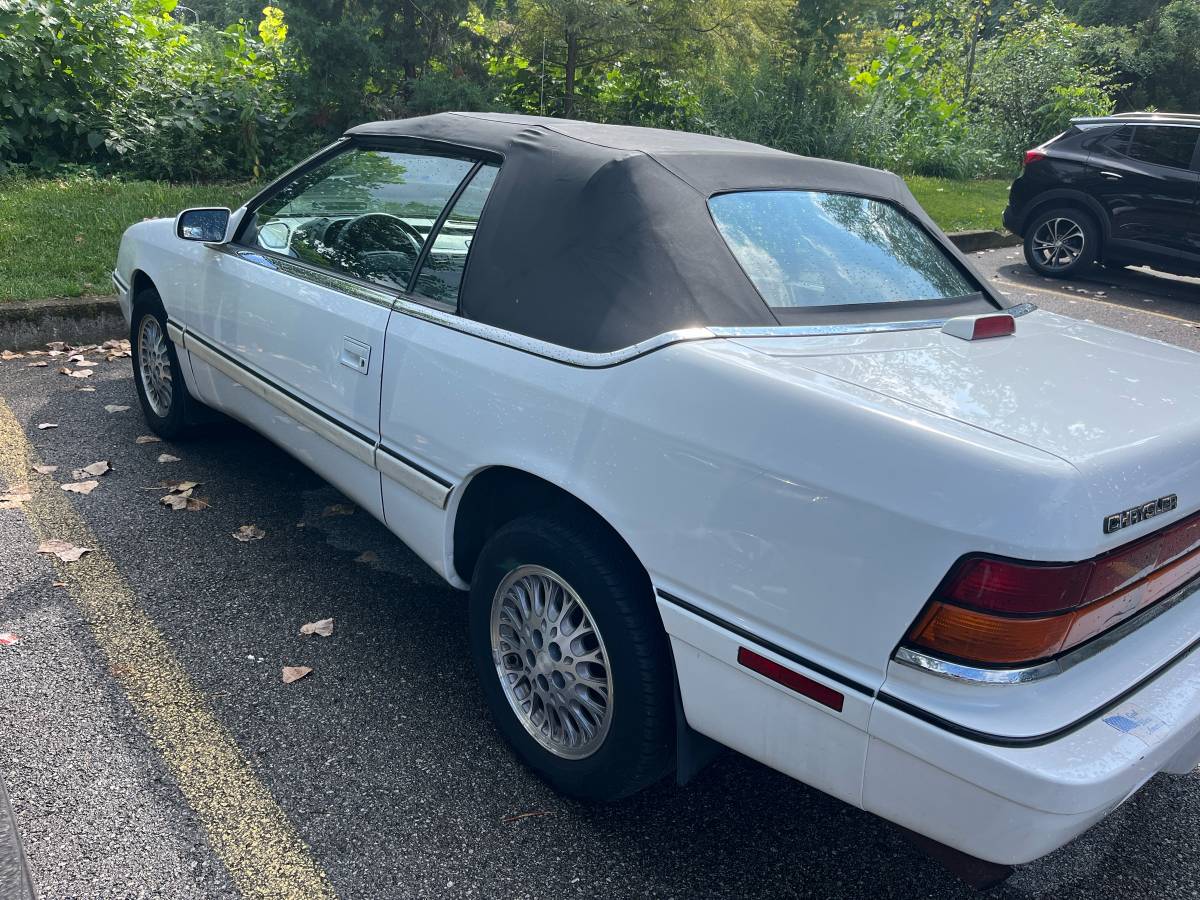 Chrysler-lebaron-1994-white-2
