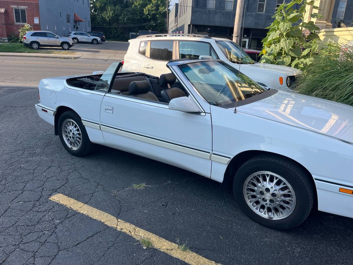 Chrysler-lebaron-1994-white-7