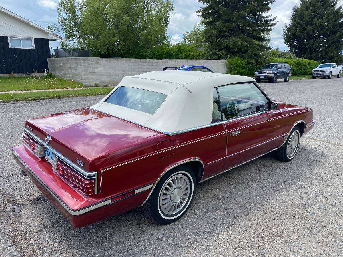 Chrysler-lebaron-convertible-1985-red-2