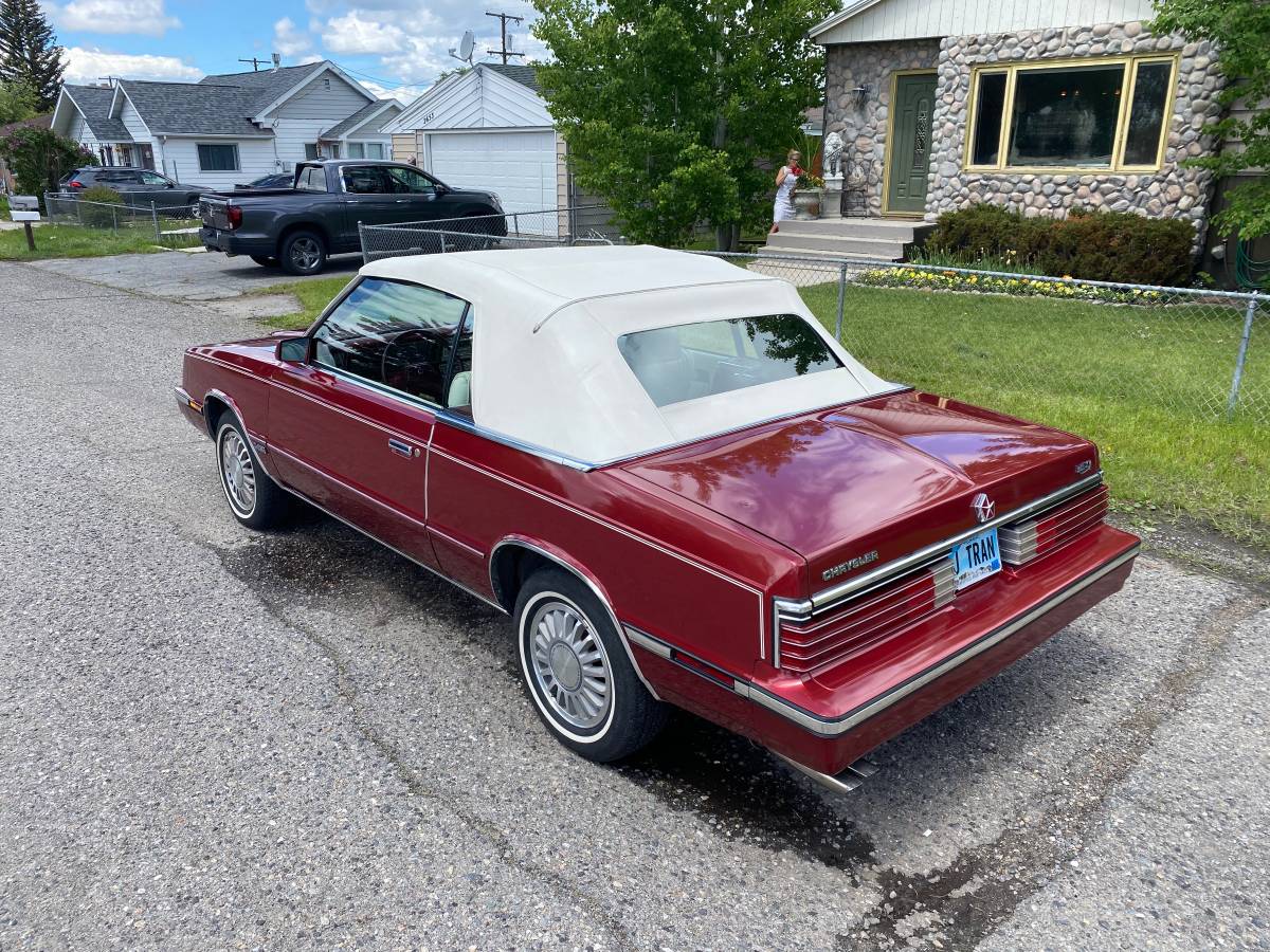 Chrysler-lebaron-convertible-1985-red-4