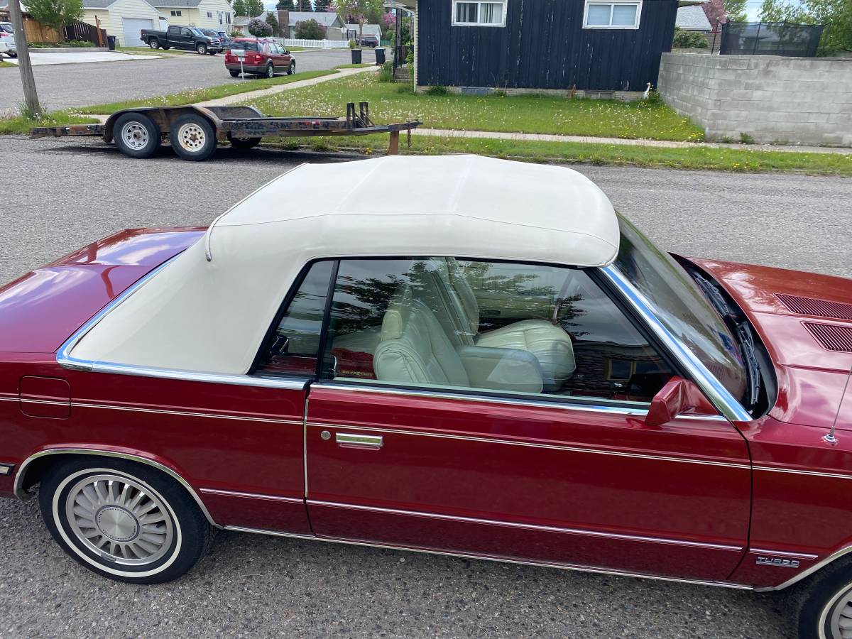 Chrysler-lebaron-convertible-1985-red