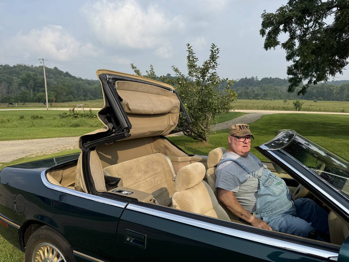 Chrysler-lebaron-gtc-1994-green-1