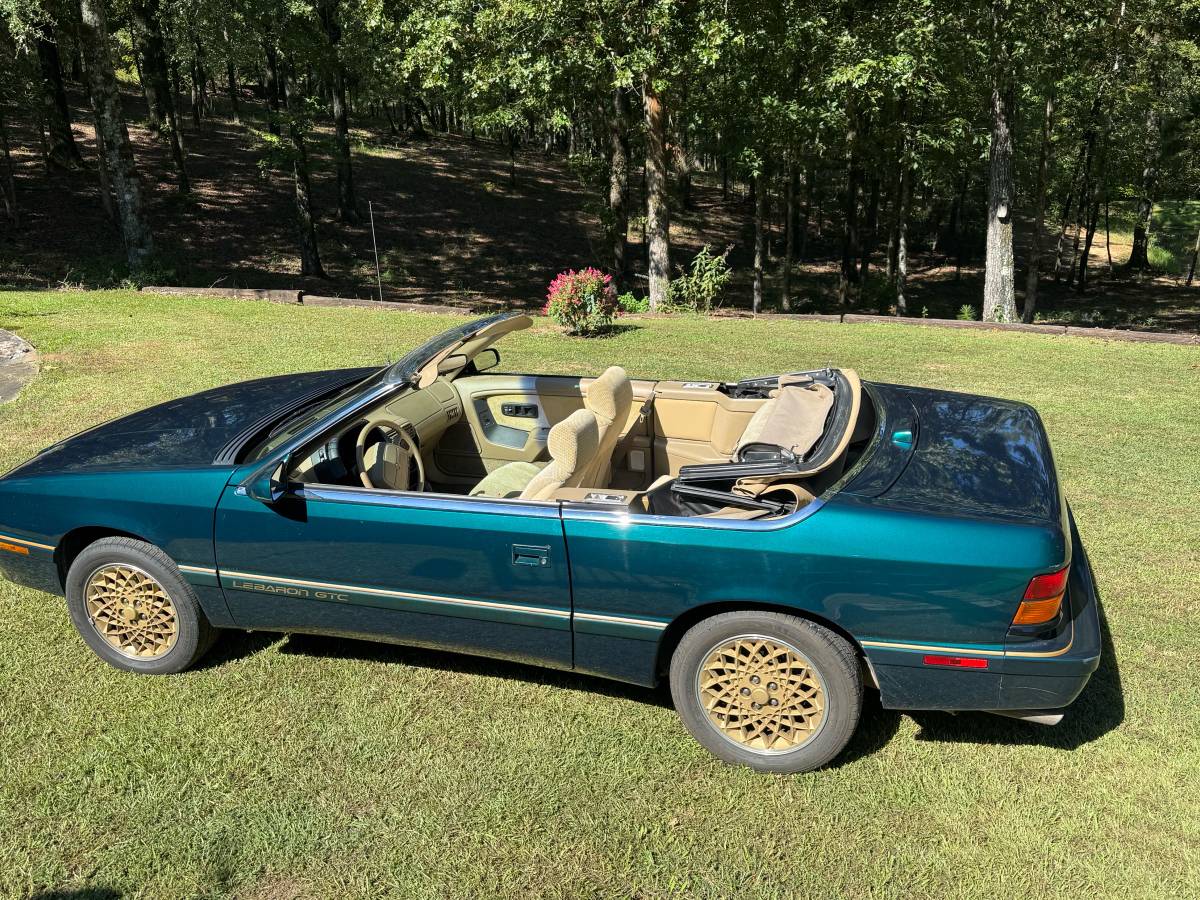 Chrysler-lebaron-gtc-1994-green-11