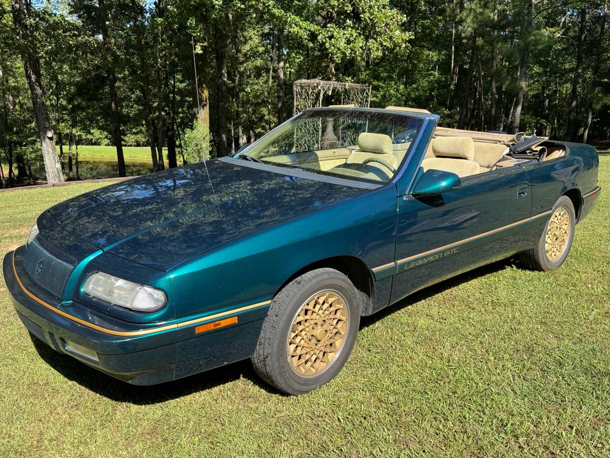 Chrysler-lebaron-gtc-1994-green-12