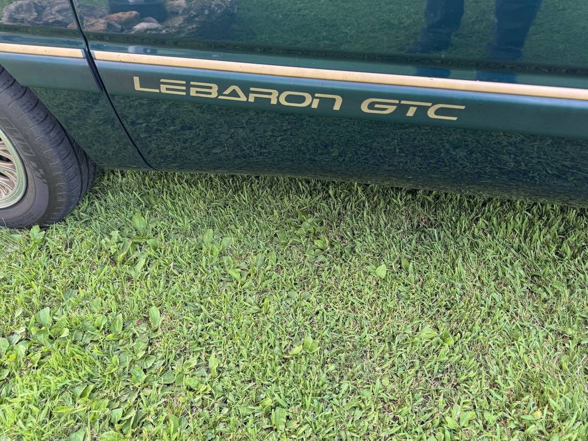 Chrysler-lebaron-gtc-1994-green-2