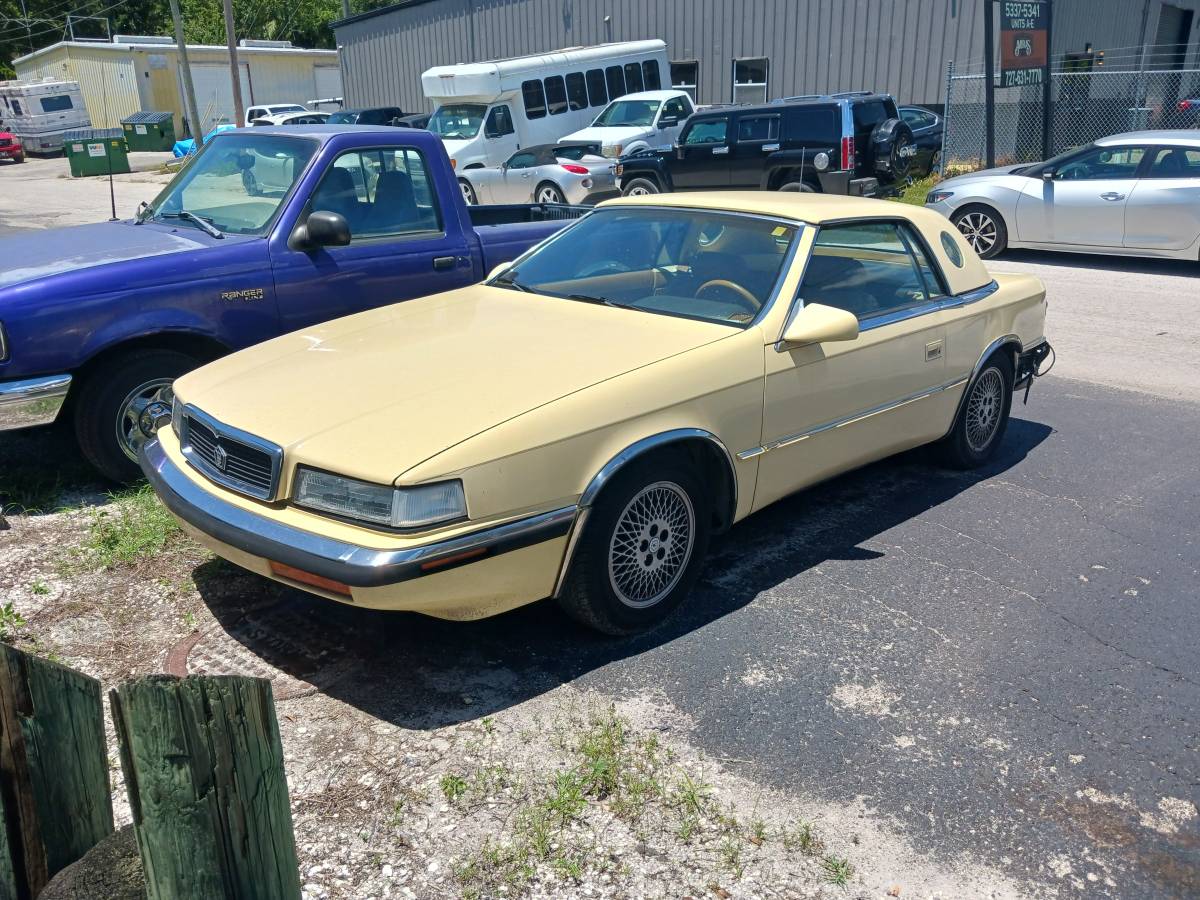 Chrysler-lebaron-tc-maserati-1989-yellow-1