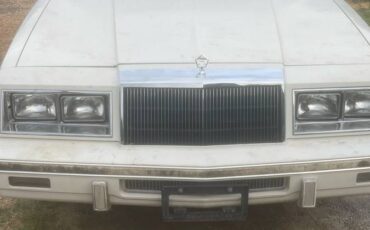 Chrysler-lebron-1982-white