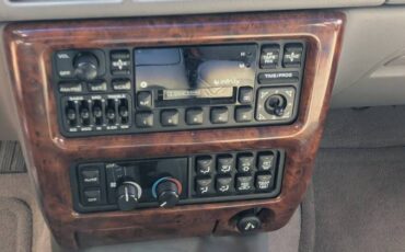 Chrysler-lhs-1994-brown-7