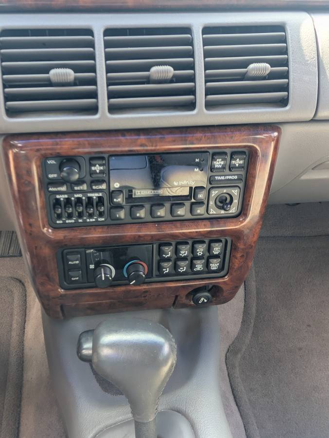 Chrysler-lhs-1994-brown-7
